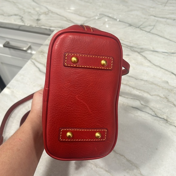 Red Dooney and Bourke cross body bag - Picture 7 of 8